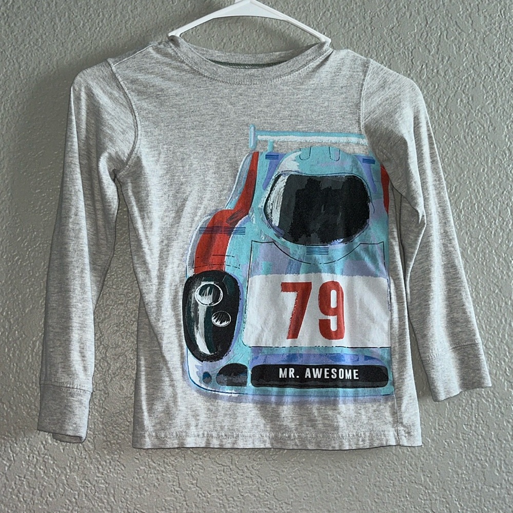 ‼️ MOVING SALE‼️ boys tshirt long sleeve